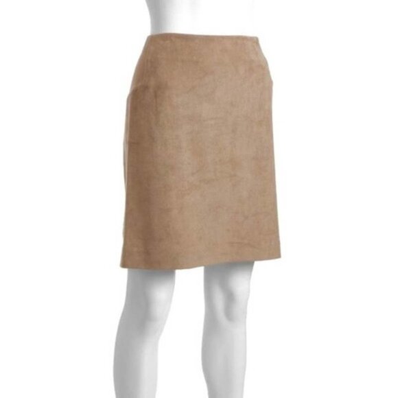 BCBGMAXAZRIA Jaylyn Faux Suede Mocha Skirt Sz Large Rear Zip Lined - Picture 1 of 5